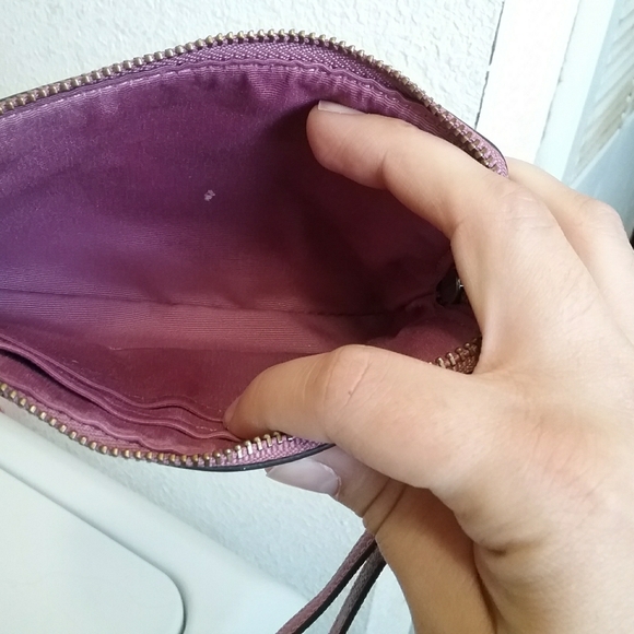 Coach Shark Print Rare Wristlet - Picture 6 of 6